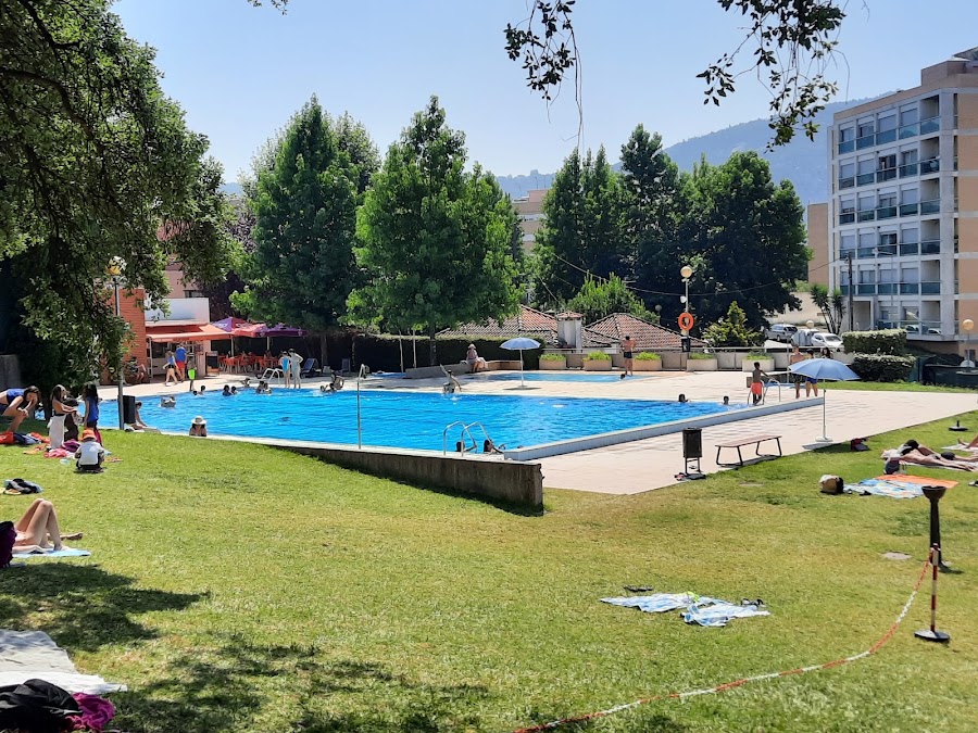 Piscina municipal de Nogueira