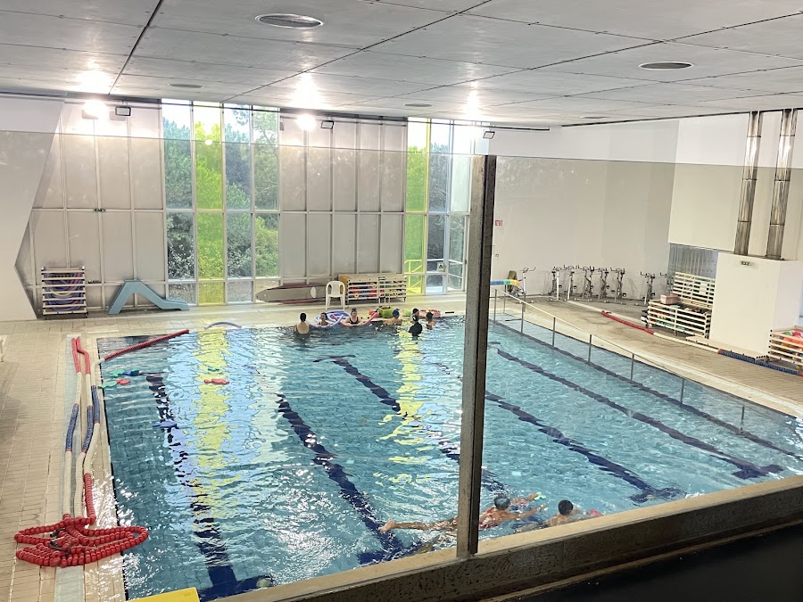 Complexo Municipal de Piscinas na Charneca de Caparica