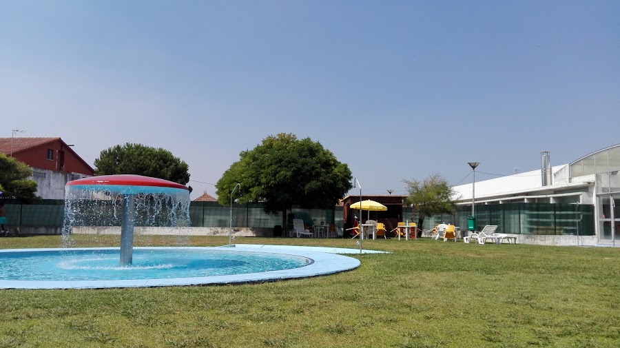 Piscina Municipal de Vila Nova de Anços